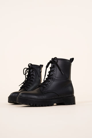 Boots met veters zwart