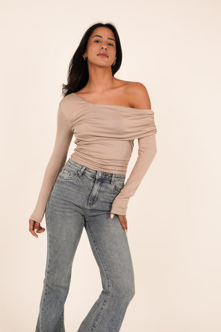 One shoulder top geplooid taupe - Kyra