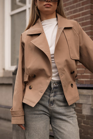 Korte trenchcoat camel - Sare