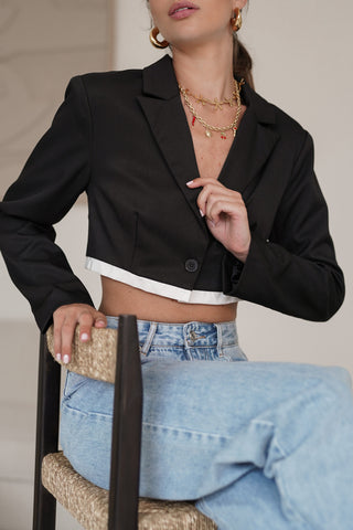 Blazer cropped met wit detail zwart - Vera