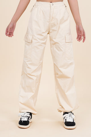 Parachute broek met cargo model beige